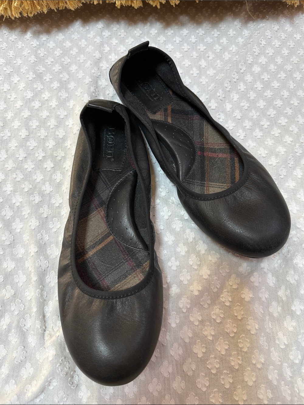Born Black Leather Ballet Flats Sz 8.5